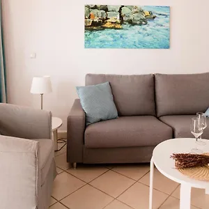 https://first-line-ocean-view-apartment-with-bbq.puertodelcarmen-hotels.org